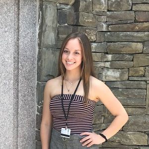 Meet your Posher, Emily